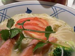 泰爱你猪颈肉檬粉-卡朋西餐(较场西路店)