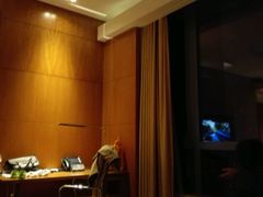 办公桌与小夜灯型可视电话-上海国丰酒店