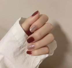 -苏彩·皮肤管理美甲美睫