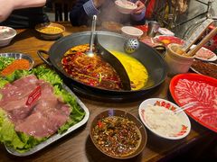 -萍姐火锅·公路夜市(武汉首店)