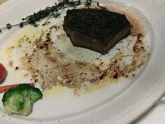 -马克西姆俄罗斯餐厅(通亚街店)