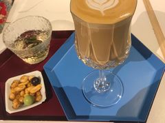 -茶是一枝花泡茶店