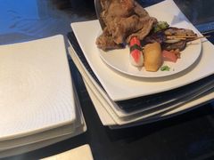 -唐拉雅秀酒店-西锦汇空中BBQ·思创餐厅