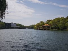 -上海怡沁园度假酒店