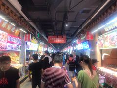 -东门小吃街
