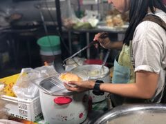 -芒果糯米饭摊子