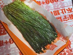 -威记烧嘢·南宁烧烤·超级生牛(绿地店)