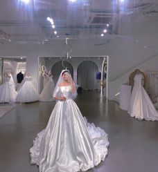 -艾米丽婚纱礼服