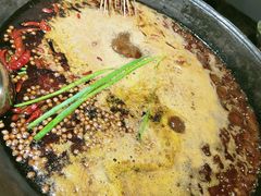 -四小区火锅·巷子里的重庆火锅(花照壁店)