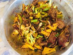 -嘎嘎鸭下巴·爆辣干锅(明教寺店)