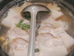 -聚首堂·特色小吃·肘子(什刹海德胜门店)