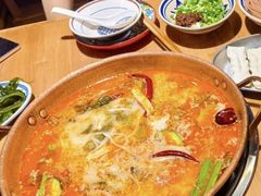 -洱火云南酸菜牛肉火锅(石景山当代商城店)