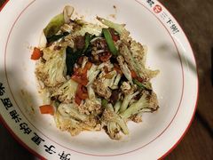 -富正毅三下锅·湘西韵味(天门山索道店)