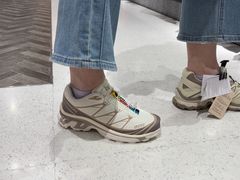 -SALOMON萨洛蒙(北京王府中环店)