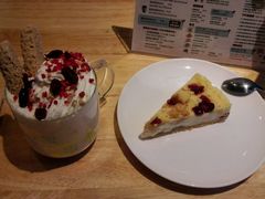 -猫的天空之城概念书店(杭州南宋御街店)