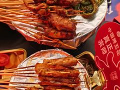 -何师烧烤Pro ·江湖川菜·小龙虾·精酿(太古里旗舰店)