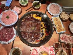 -周小明火锅(黑金冠社区店)