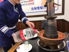 -楼外楼大刀肉传统火锅居(幸福街店)