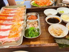 -围炉肉舍•炭烤活鳗•丹东海鲜烤肉(步行街店)