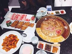 -猪啊牛呀羊啊铜盘烤肉(正大广场店)