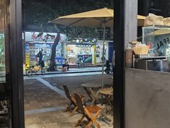 -CowCow其其·牛杂咖啡公司(六运店)