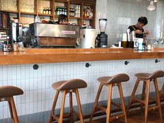 -ROAST coffee & eatery