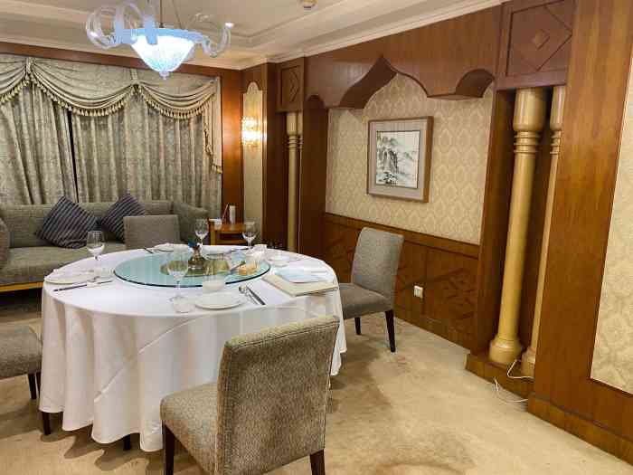 鲍鱼王子南国苑(中国职工之家店)-"环境优雅,服务态度不错,比较喜欢