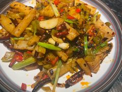 -花菇朵·云山雀 ll 野生菌火锅·精品云南菜(万柳店)