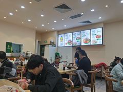 -三顾冒菜(万达店)