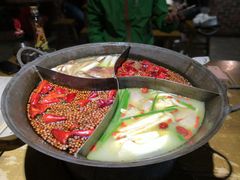-白乐天毛肚火锅馆(南滨路店)