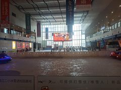 -冰纷万象滑冰场(赣州华润万象城店)