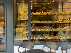 面包甜点陈列柜-面包谷Grains n' Beans(九号公馆店)