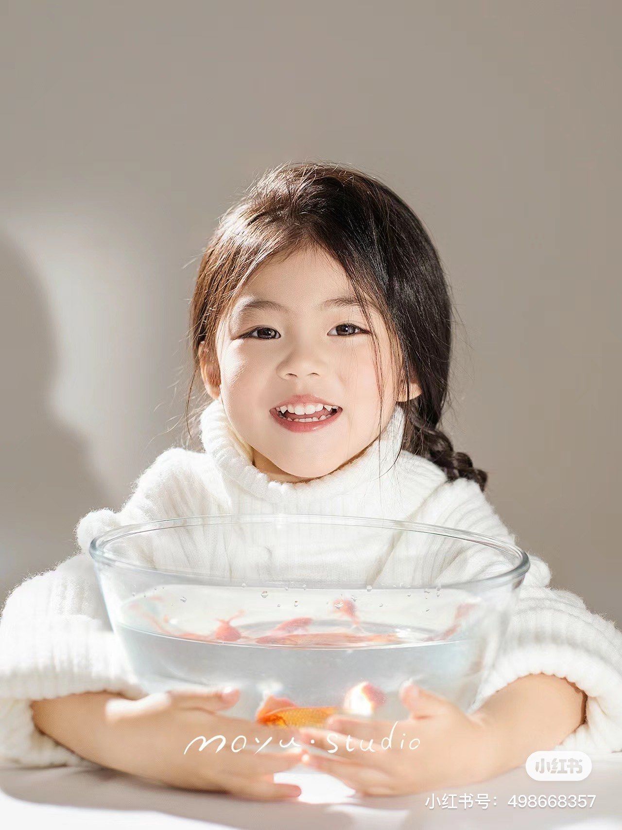 宝宝生日照不知道怎么拍?试试这组毛衣肖 像