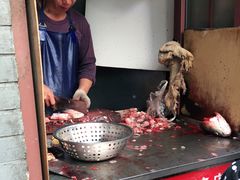 -梅记大块头爆鱼店(乍浦路店)