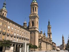 -皮拉尔圣母圣殿主教座堂