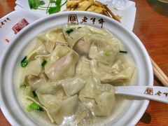 刀鱼馄饨-老半斋(福州路店)