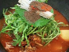 -喇喇排骨火锅·传统韩式脊骨汤(望京西园总店)