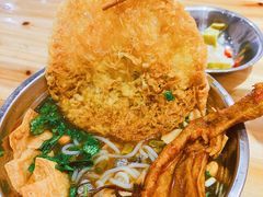 -柳州肥姨妈大骨螺蛳粉(曹路店)