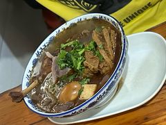 -叶新小吃店(来凤小区总店)