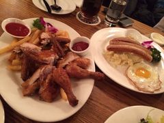 炸鸡配薯条-宝莱纳啤酒花园餐厅PAULANER BRAUHAUS Nanjing(广州路店)