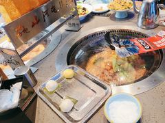 -山河屯铁锅炖·非遗东北菜(南山店)
