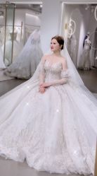 -艾米丽婚纱礼服