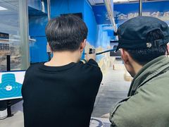 -都市枪神实弹射击俱乐部