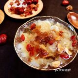 去银耳蒂，凉水泡银耳、雪燕、百合