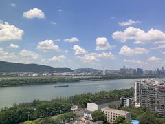 -芷迹江景酒店(五一广场汇景城店)