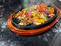 -大富蚝乌东哥饭店·石锅鱼杂·柠檬鸭(革新路店)