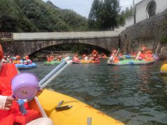 -安吉龙王山峡谷漂流