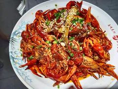 -去吃龙虾|鲜活小海鲜·鲜货烧烤(红林世界城店)