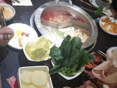 -井格重庆火锅(西直门凯德Mall店)