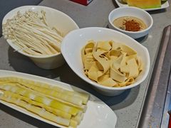 -海底捞火锅(杭州萧山宝龙广场店)